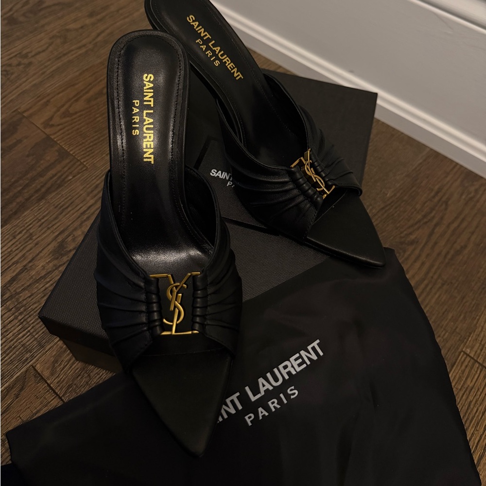 Saint Laurent Black Women's heels - Picture 7 of 13